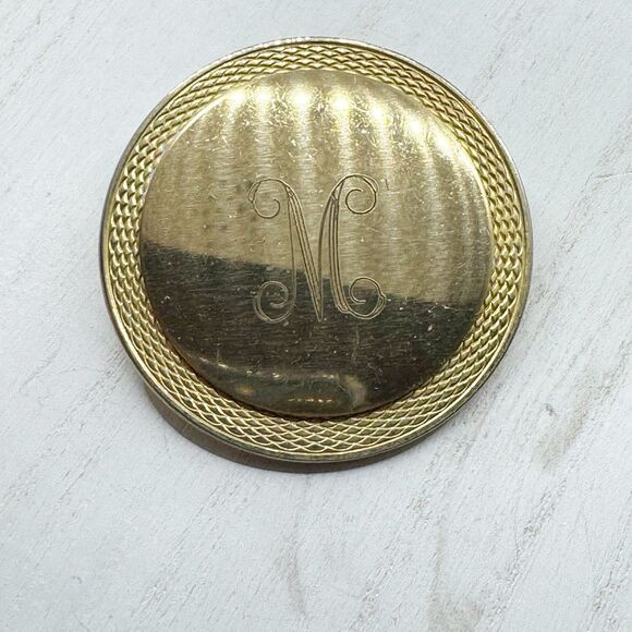 Vintage Gold Tone Round M Initial Scarf Clip Large MCM - Picture 7 of 7